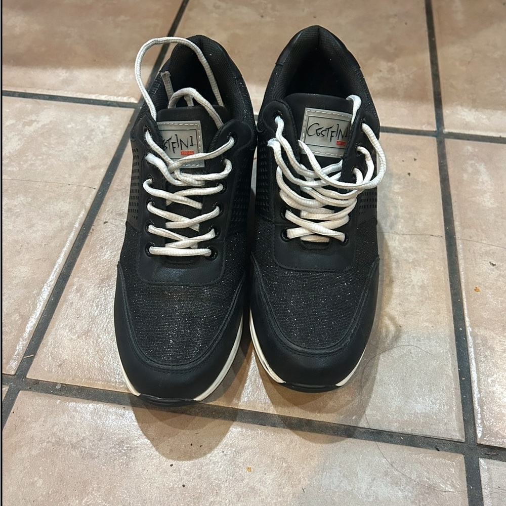 Cestfini Womens Black Fashion Sneaker Size 8